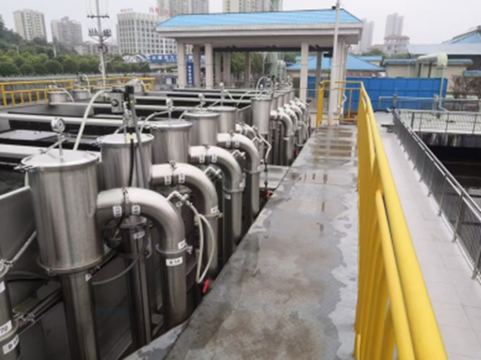 1752213086.jpg 3、湖南省郴州市某汙(wū)水處理廠項(xiàng)目-高效氣浮(fú)設備.jpg