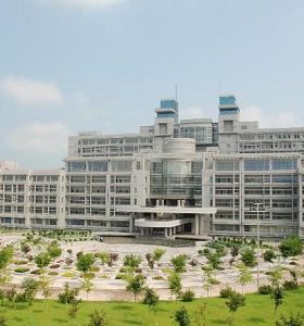 遼寧（níng）工（gōng）業大學
